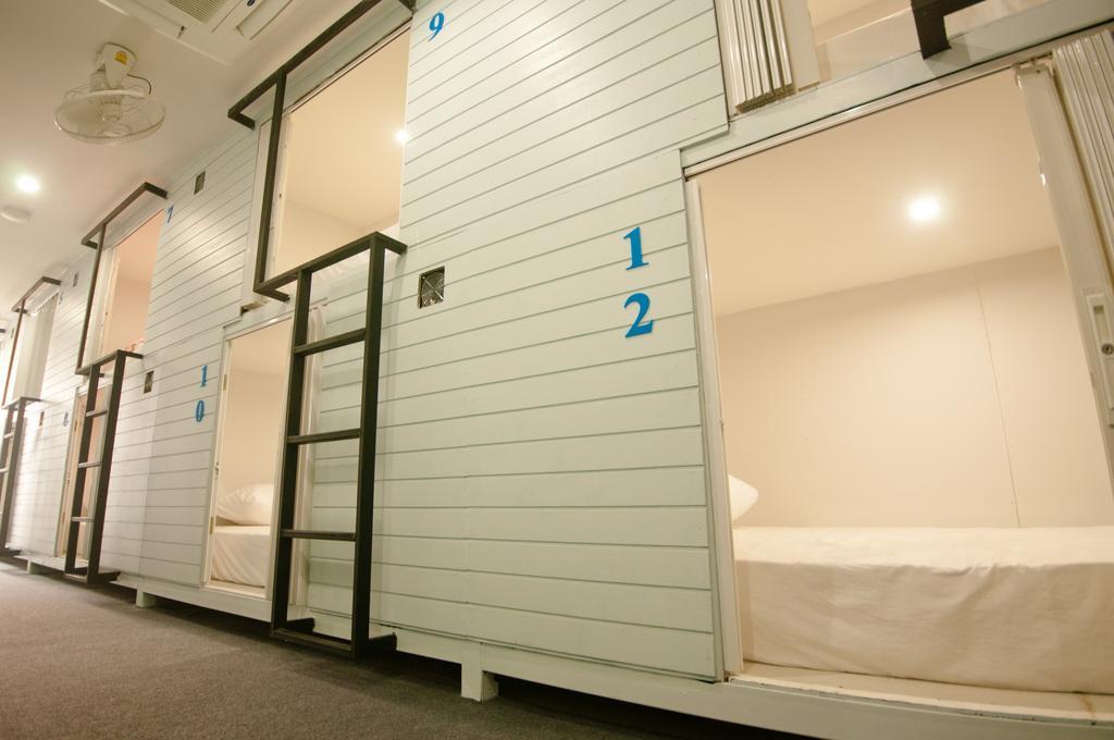 Hotel Capsule Suratthani Surat Thani Bagian luar foto