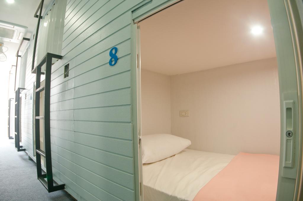 Hotel Capsule Suratthani Surat Thani Bagian luar foto