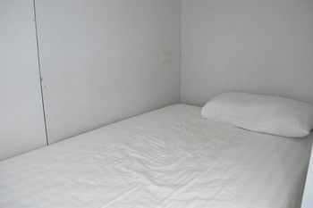 Hotel Capsule Suratthani Surat Thani Bagian luar foto
