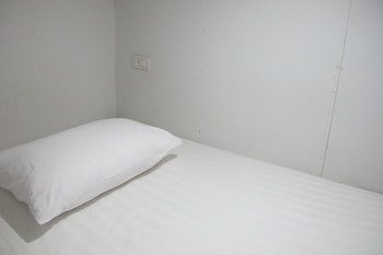 Hotel Capsule Suratthani Surat Thani Bagian luar foto