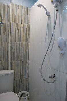 Hotel Capsule Suratthani Surat Thani Bagian luar foto